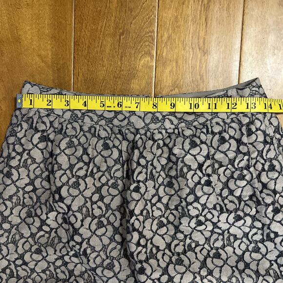 Vintage Y2K Banana Republic Embroidered Floral Mini Skirt Size 0 Tan Preppy Work - Picture 4 of 10